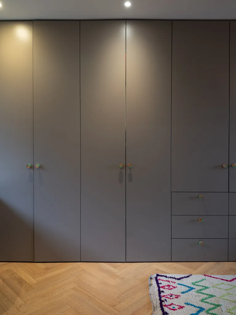 closet_dressing