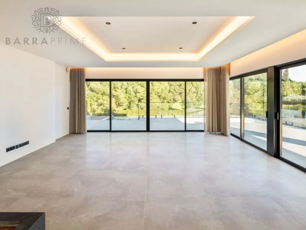 Living Room - Contemporary Villa with Golf View in Vilamoura
