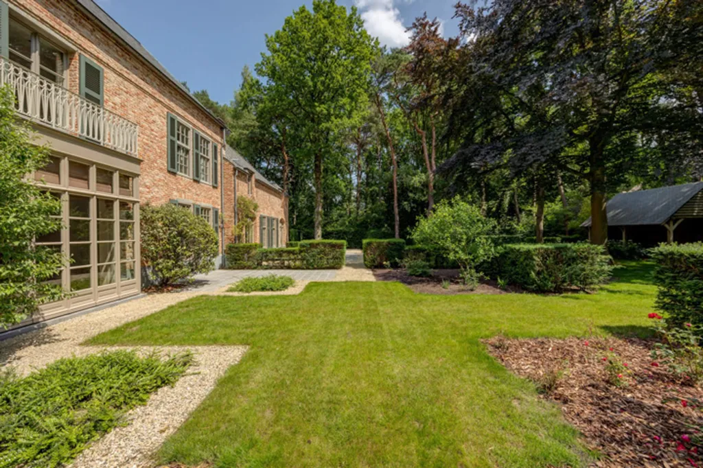 Aed - Villa with Private Garden near Schilde