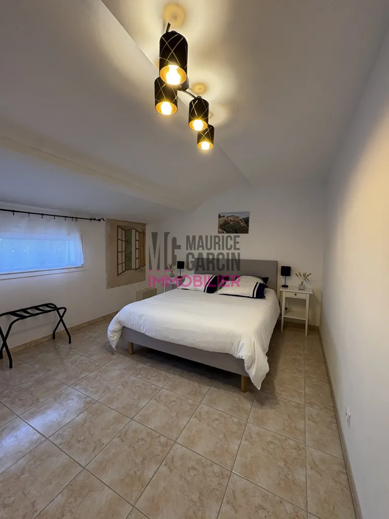 Magamistoad - Spacious House with Pool near Beaumes-De-Venise