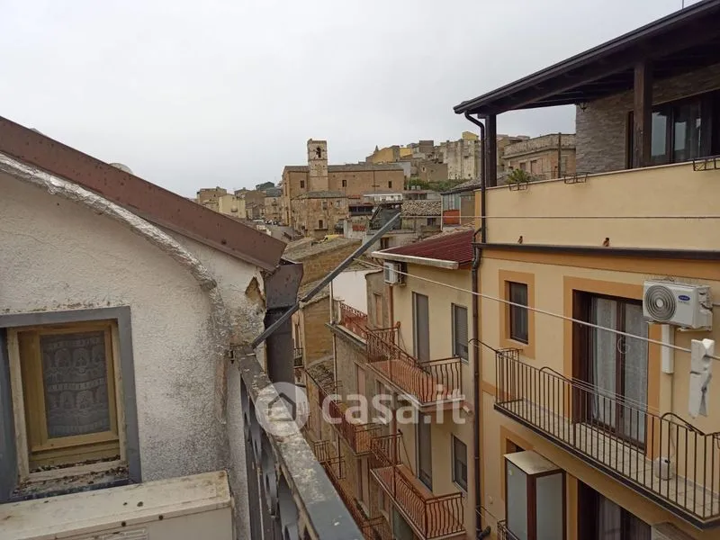 Balcon - Mansard Apartment with Balcony in Piazza Armerina