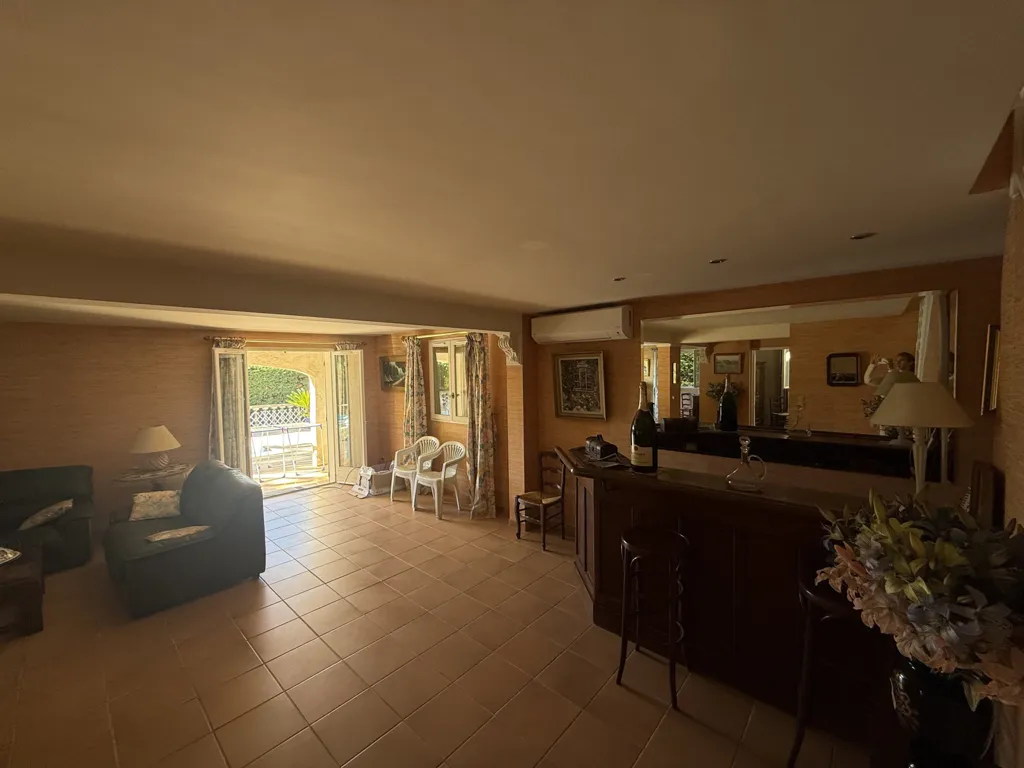 Séjour - Villa avec Piscine sur Valescure à Saint-Raphaël