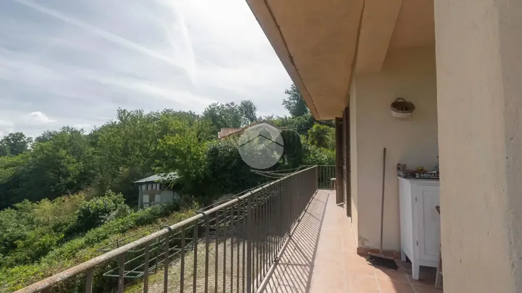 Balcon - Villa with Private Garden in Montafia