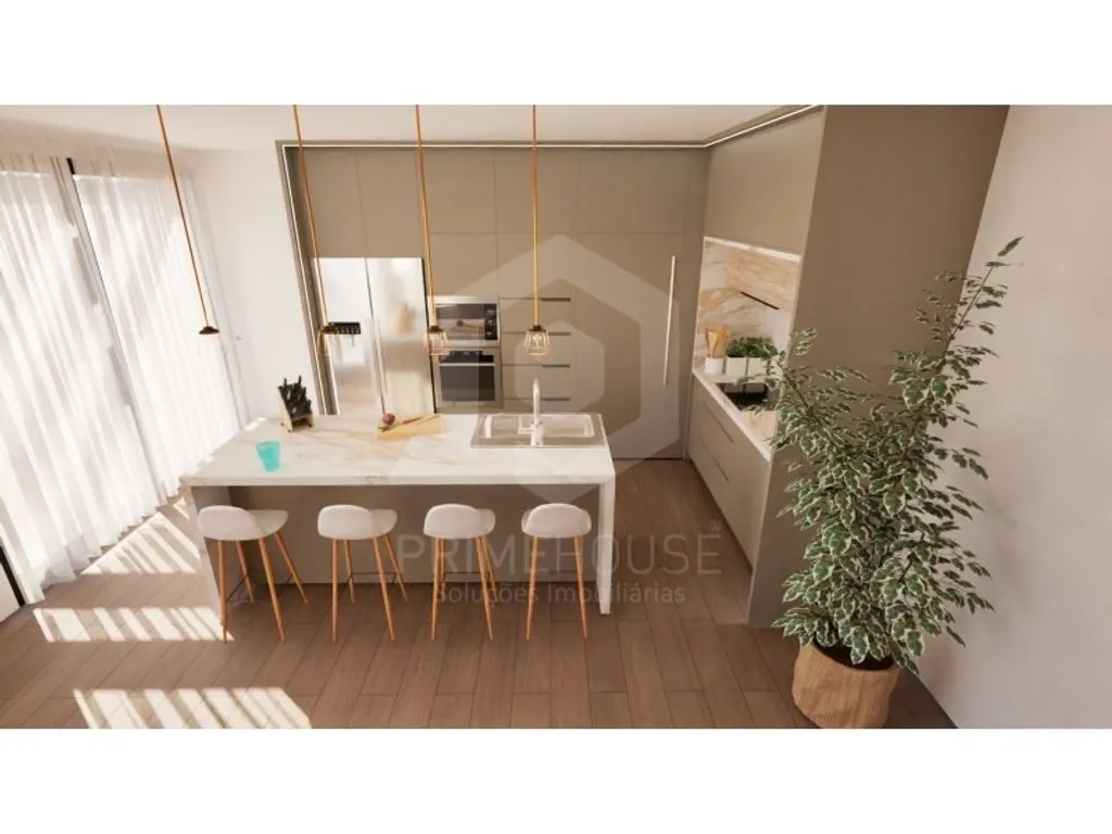 Modern Villa with Heated Pool in Azeitao