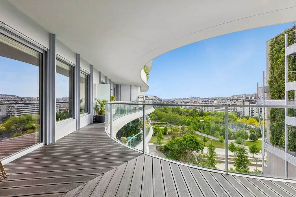 Balcon - Appartement Luxe avec Vue Sacré-Cœur à Paris