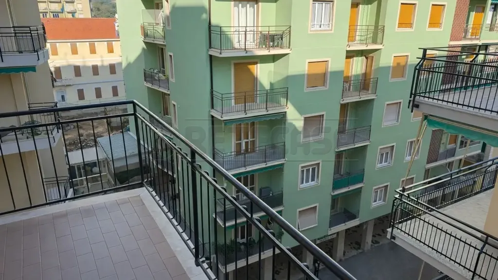 Balcon - Bright Apartment with Sea View in Loano