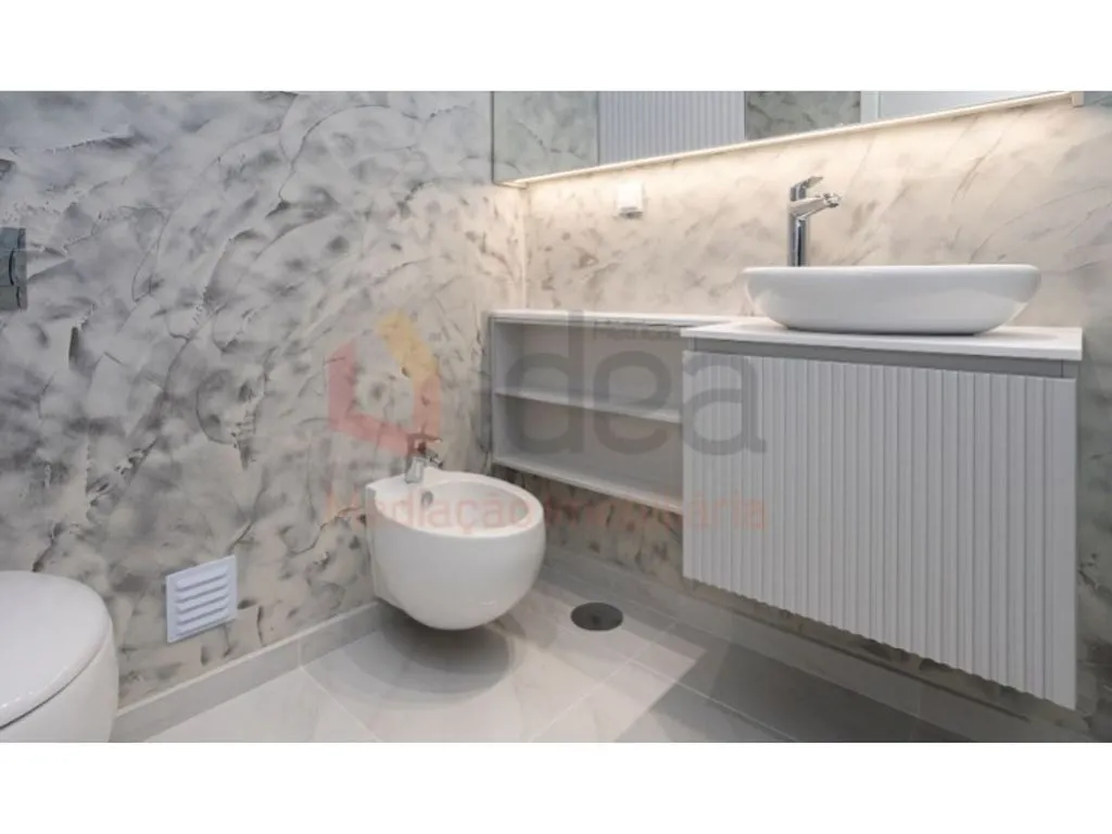 Salles de bain - Luxury Apartment with Balcony in Montijo