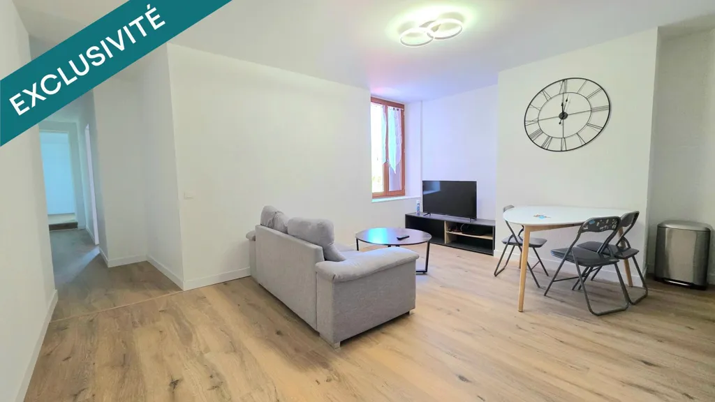 Soggiorno - City Centre Flat with River View in Seyssel