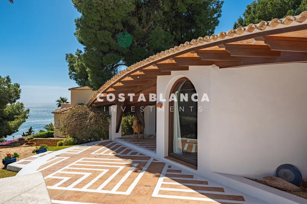 Terrasse - First Line Villa with Sea Views in Altea Hills