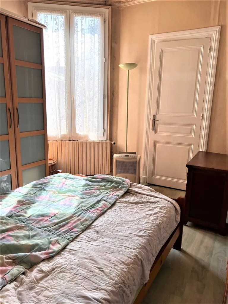 Magamistoad - 4-Piece Apartment with Garden Access in Colombes