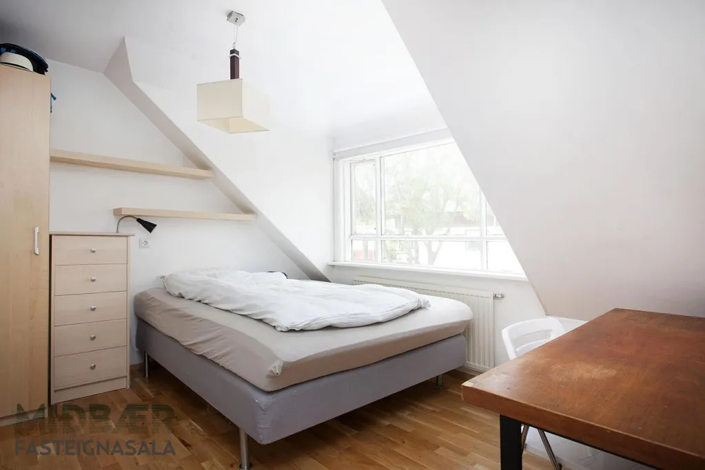 Magamistoad - Triplex with Studio in Reykjavik
