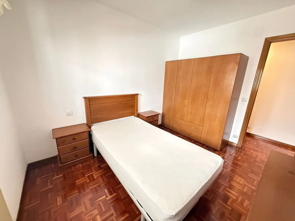 Chambres - Apartment with Terrace and Garage in Gamonal
