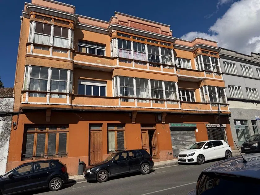 Extérieur - Development Opportunity with Three Urban Plots in Lalín