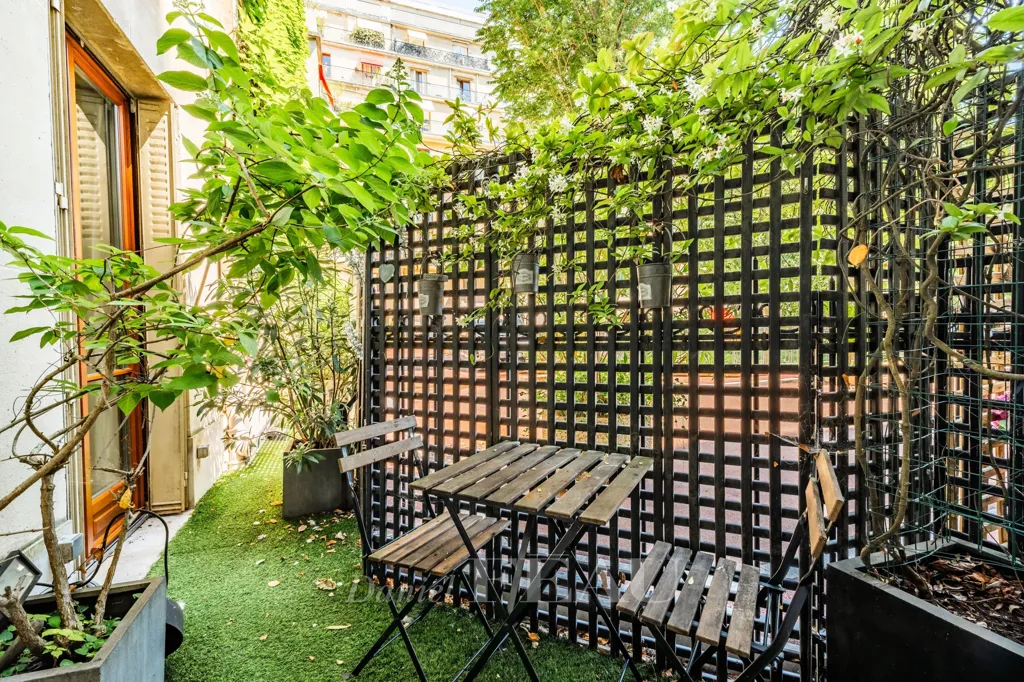 Terrazza - Loft-Style Apartment with Garden, Paris 16e