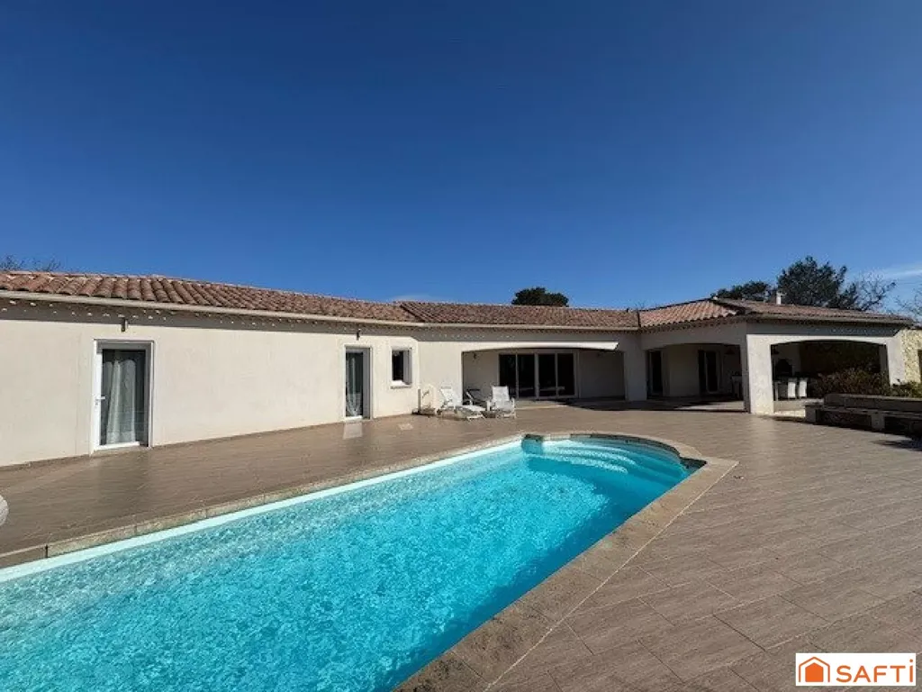 Bassein - Contemporary House with Pool in Ollières