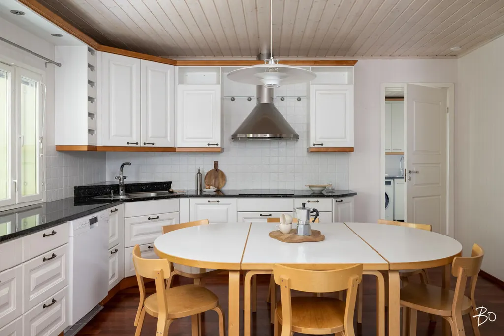 Köök - Renovated Detached House with Sauna in Ikaalinen