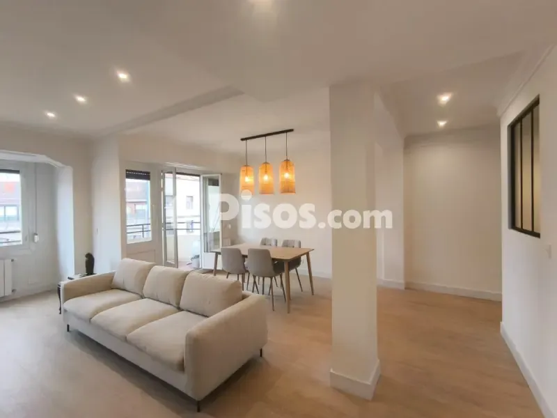 Séjour - Renovated Flat with Balcony in Barakaldo Centre