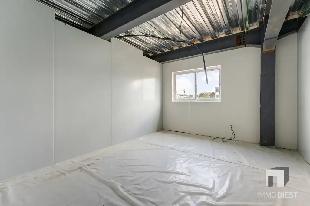 Pièces - Nouveau Bureaux en KMO à Diest