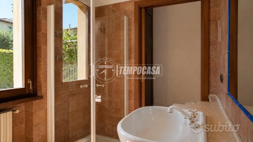 Maison 4 pièces à IT
