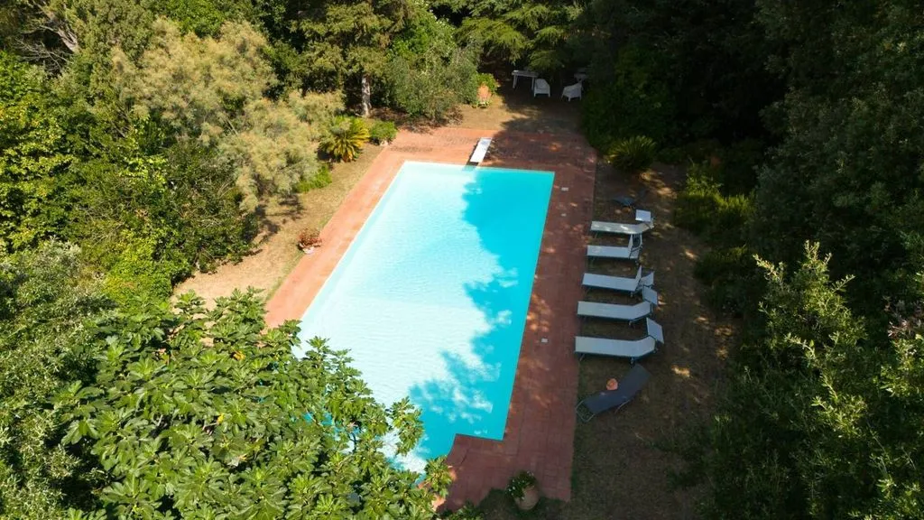 Õhuvaade - Napoleonic Villa with Pool in Livorno Hills