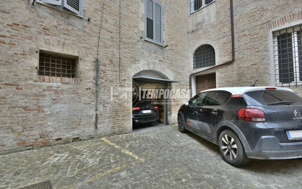 Garage - Restored Apartment with Double Garage in Osimo