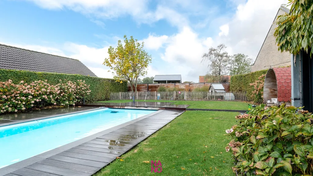 Piscina - Energy-Efficient Villa with Pool in Moerkerke