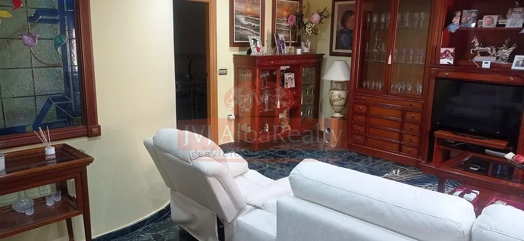 Elutuba - Terraced House with Garden in Albacete Alto de los Molinos