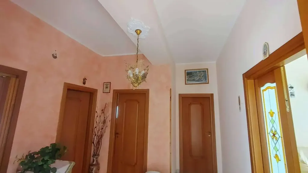 Esik - Apartment with Panoramic Balcony in Barcellona Pozzo di Gotto