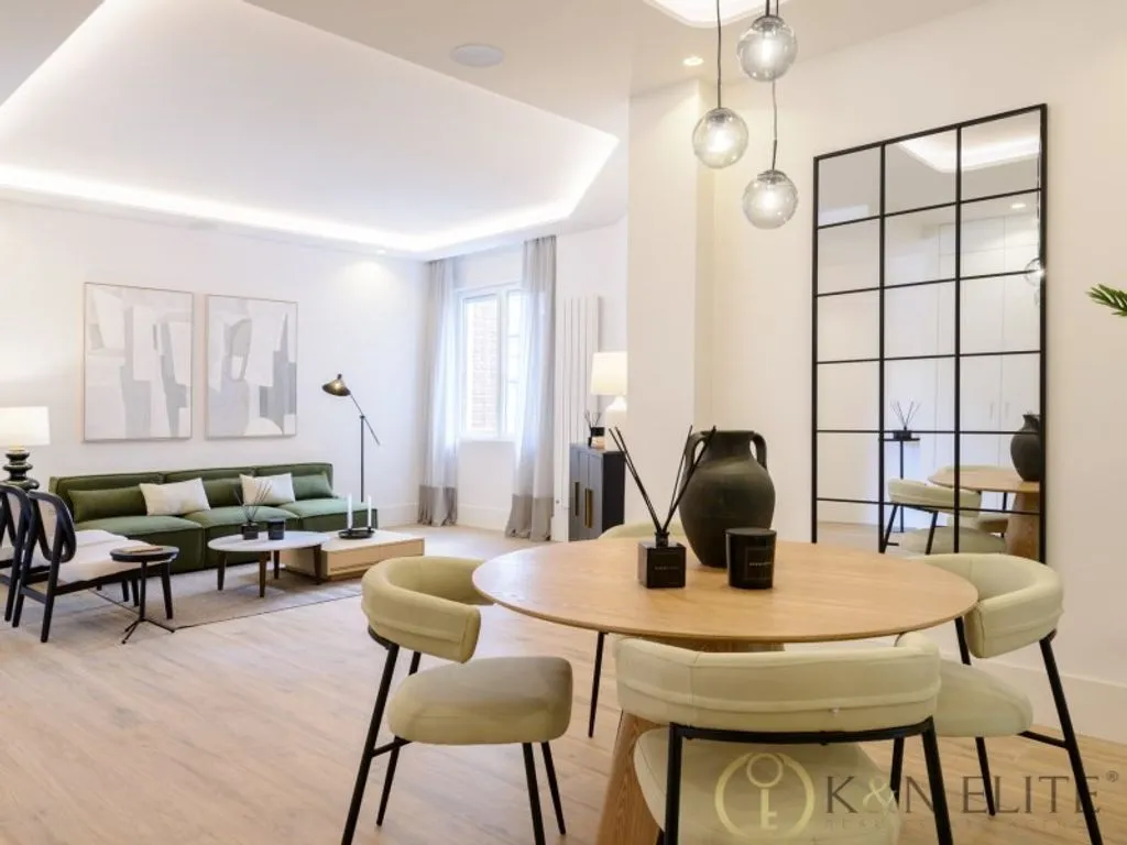 Salle à manger - Luxury Flat with Home Automation in Almagro, Madrid