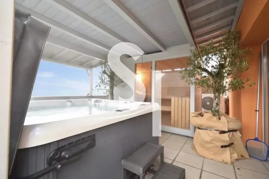 Terrass - Detached House with Sauna in Rambrouch