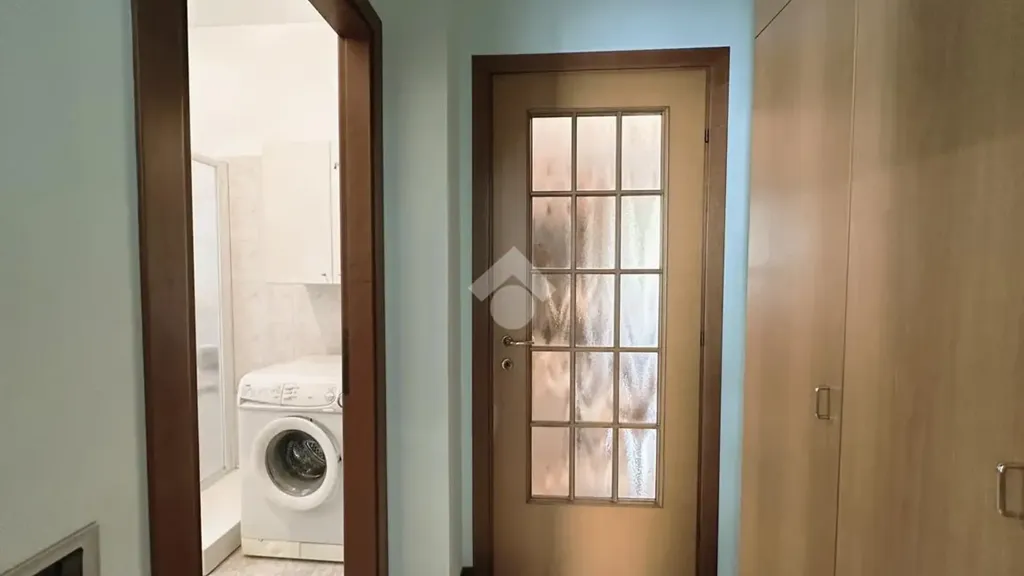 Entrée - Spacious Apartment with Balcony in Vimercate