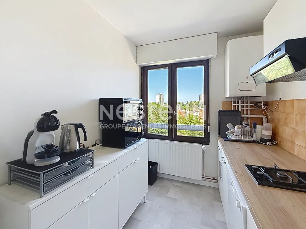 Cuisine - Appartement T2 Balcon en Dernier Étage Centre Ville à Bron