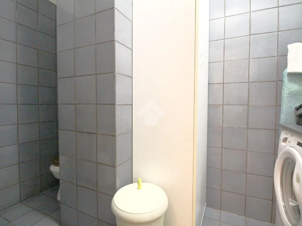 Salles de bain - 4-Bedroom Apartment with Private Garden in Prato