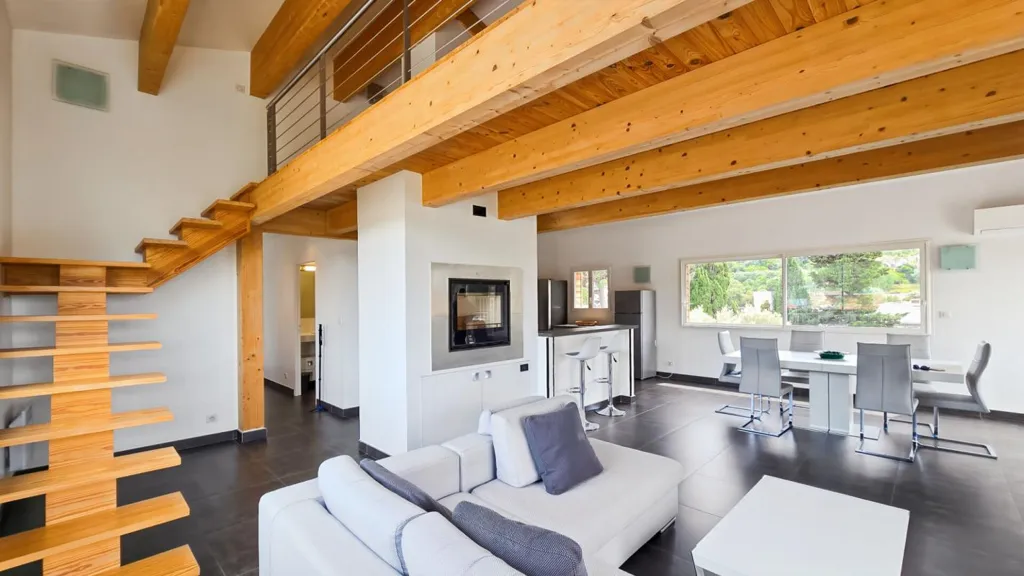 Séjour - Appartement de Standing avec Vue Mer à Propriano