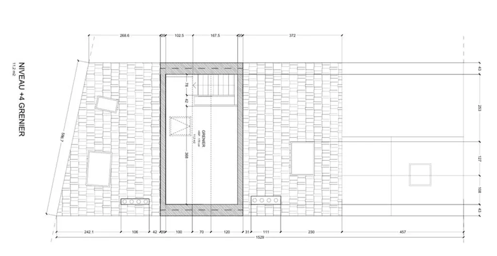 Floor Plan - Investment Triplex with Terrace in Central Location
