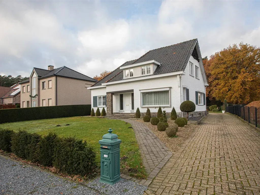 Välivaade - Characterful House with Private Garden in Opglabbeek