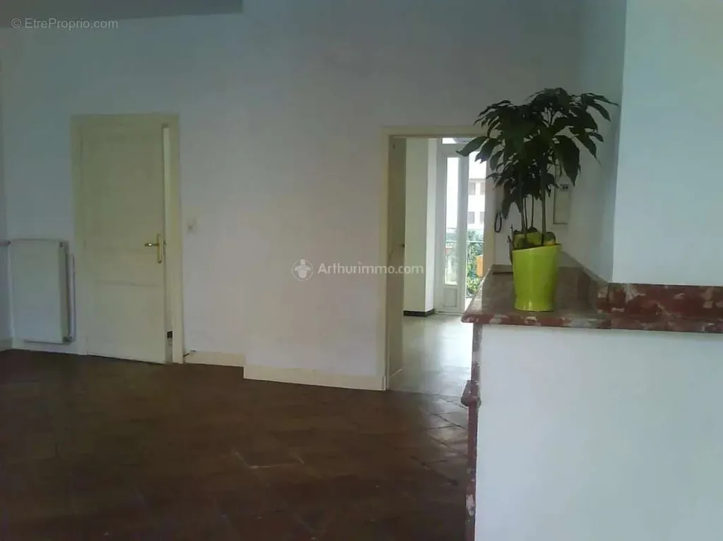 Rental Building in Gaillac Centre