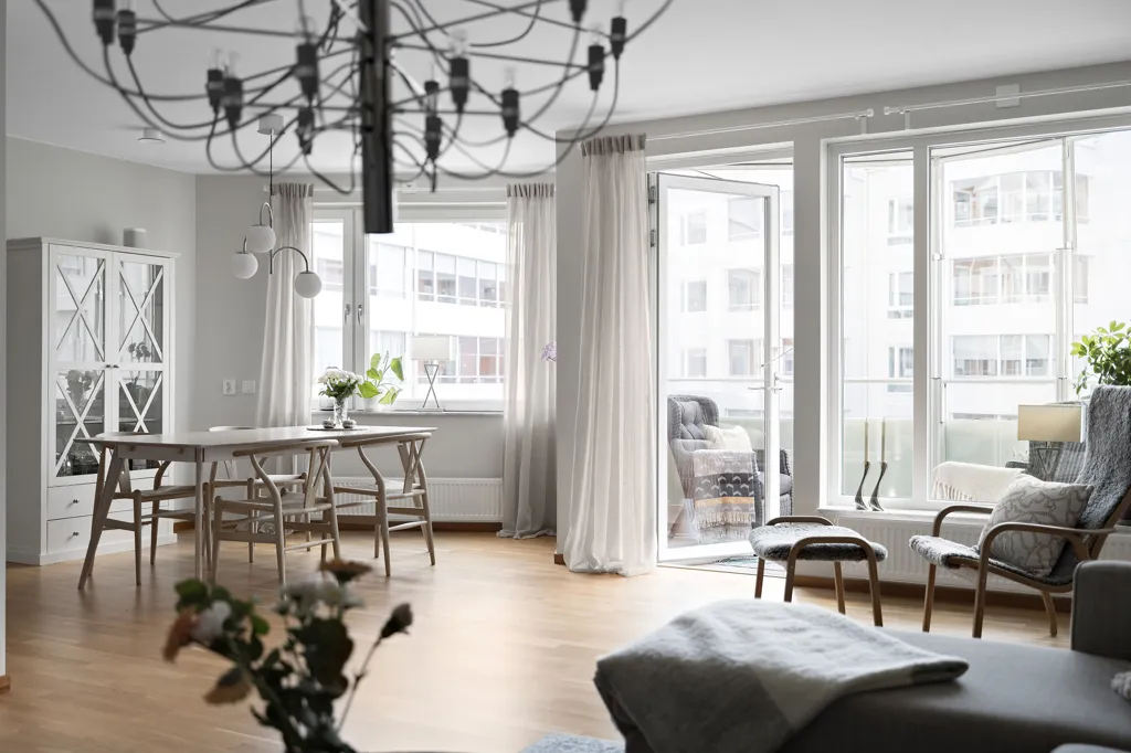 Söögituba - Modern Flat with Balconies in Kuststad