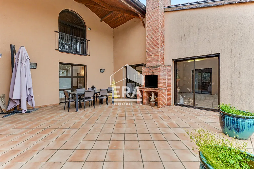 Terrasse - Maison d'Architecte avec Piscine à Aucamville