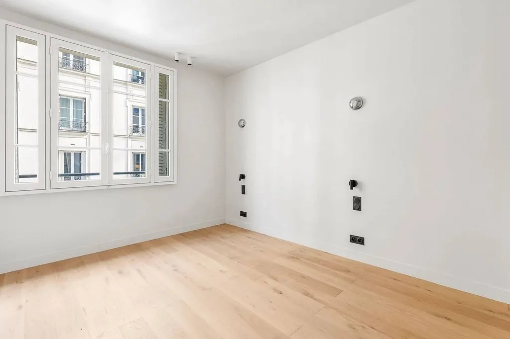 Pièces - Appartement Rénové avec Ascenseur à Paris