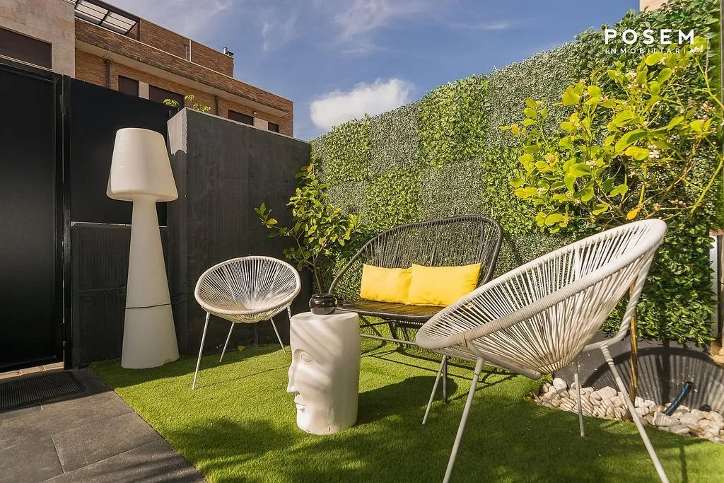 Terrass - Contemporary Chalet with Pool in Tudela