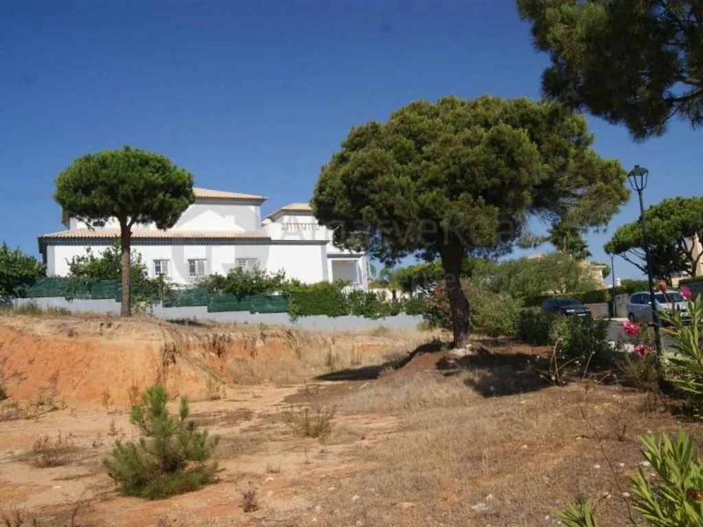Jardin - Development Land in Golden Triangle, Loulé
