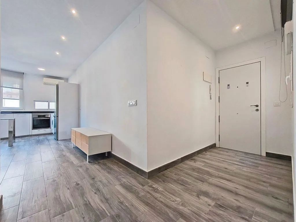 Living Room - Modernised Flat with East View in Chamartín