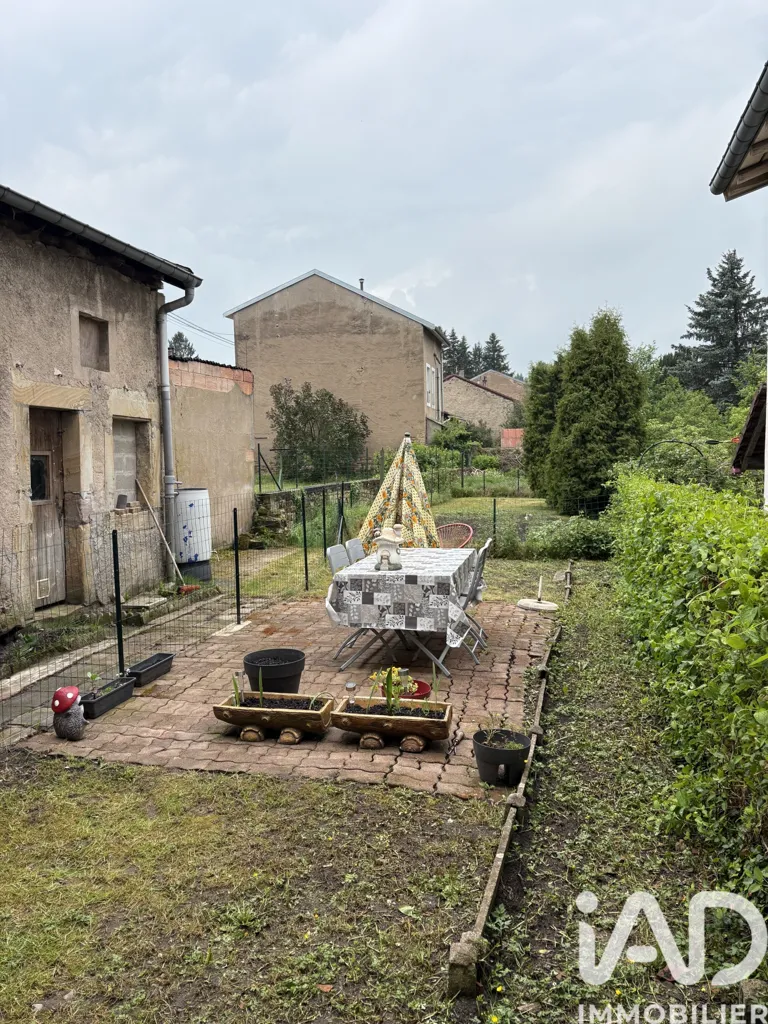 Jardin - Duplex 6 Pièces avec Terrasse à Baccarat
