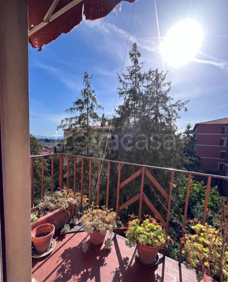 Rõdu - Spacious Apartment with Balcony in Perugia