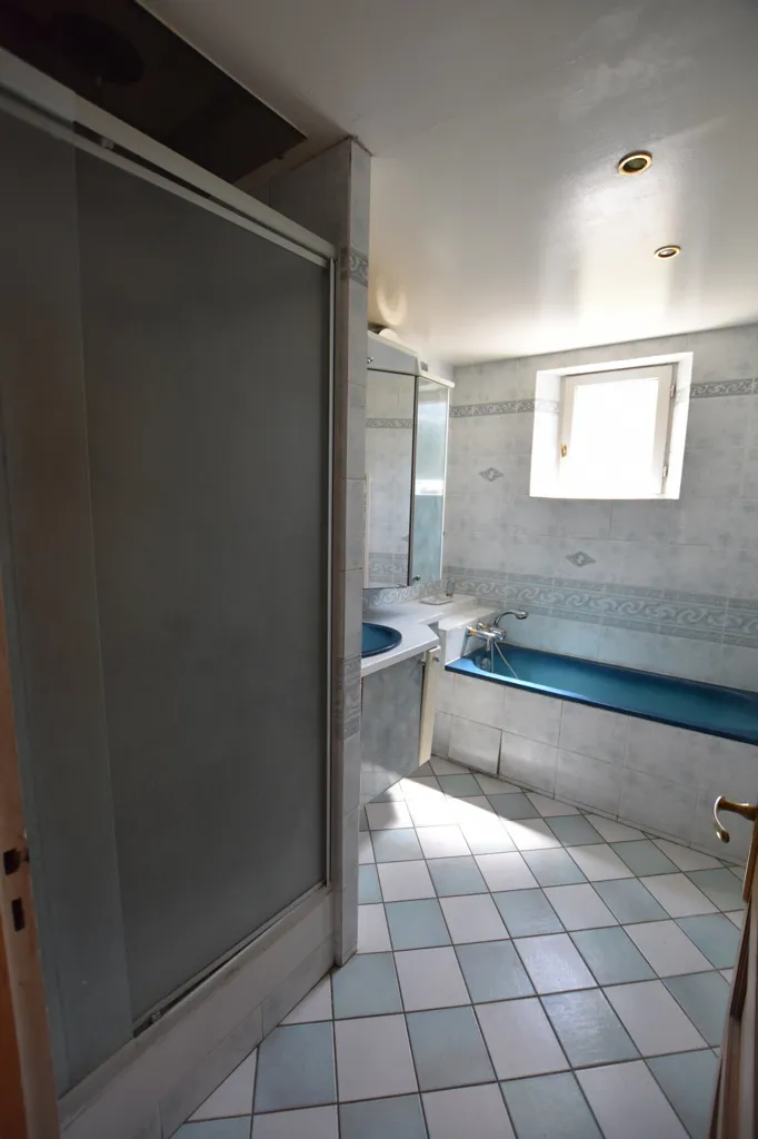 Bagni - Independent House with Garage in Rural Setting