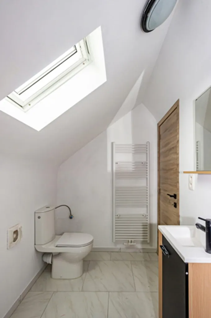 Vannitoad - Penthouse with Terrace in Dour