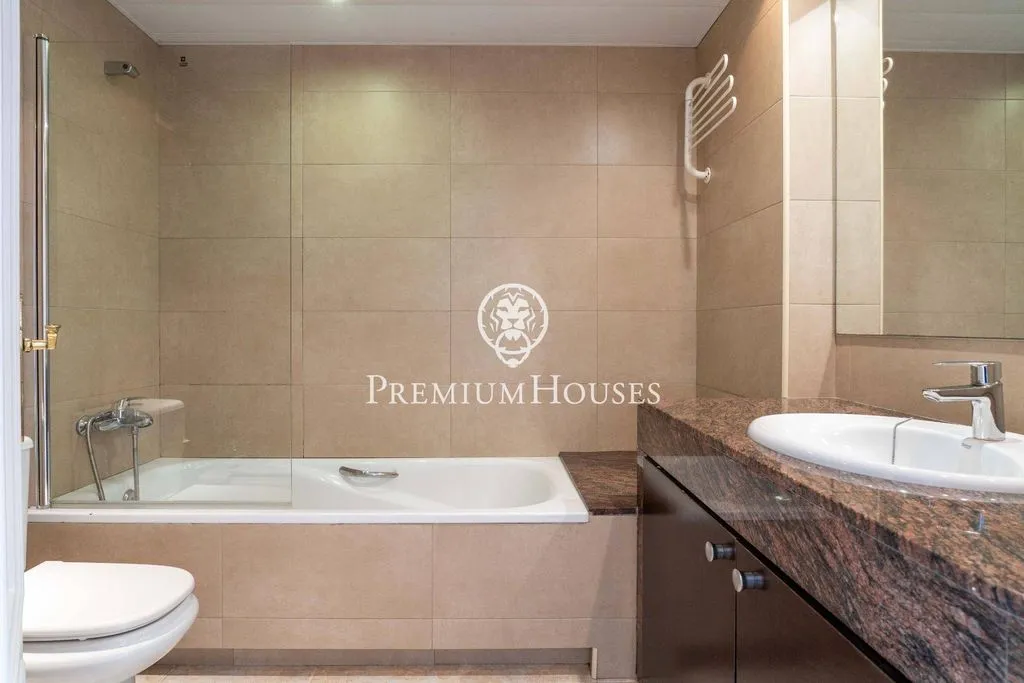 Bagni - Luxury Penthouse with Sea View in Gavà Mar