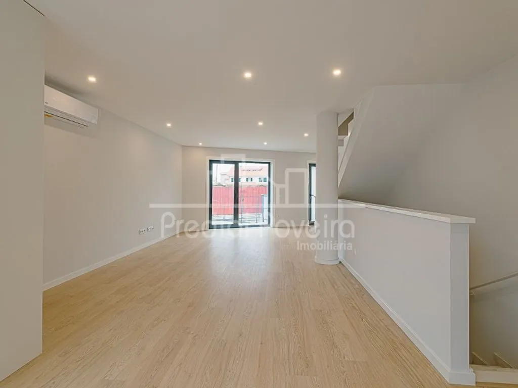 Elutuba - New Duplex Flat with Terrace in Póvoa de Varzim