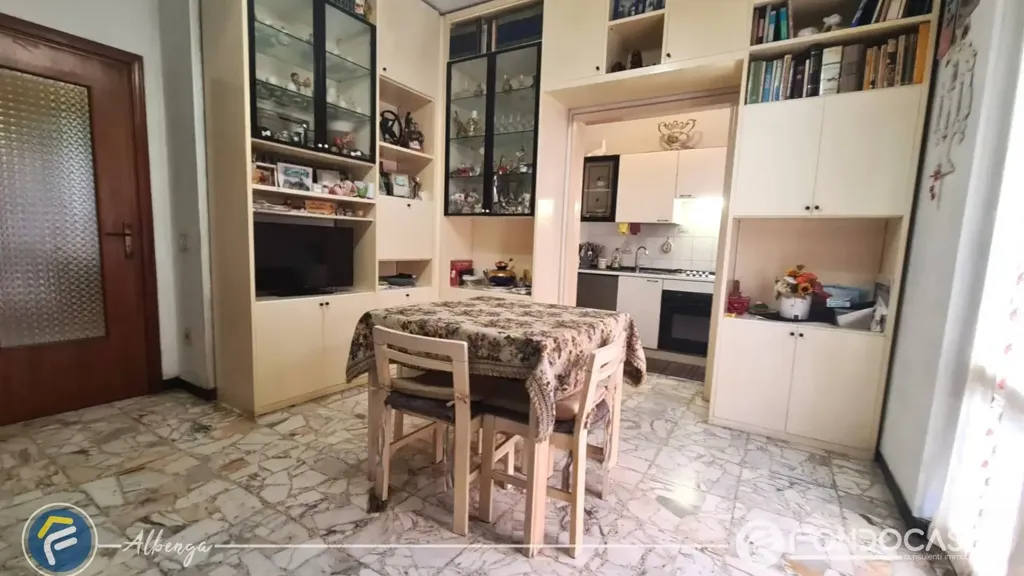 Salle à manger - Apartment with Two Balconies in Albenga